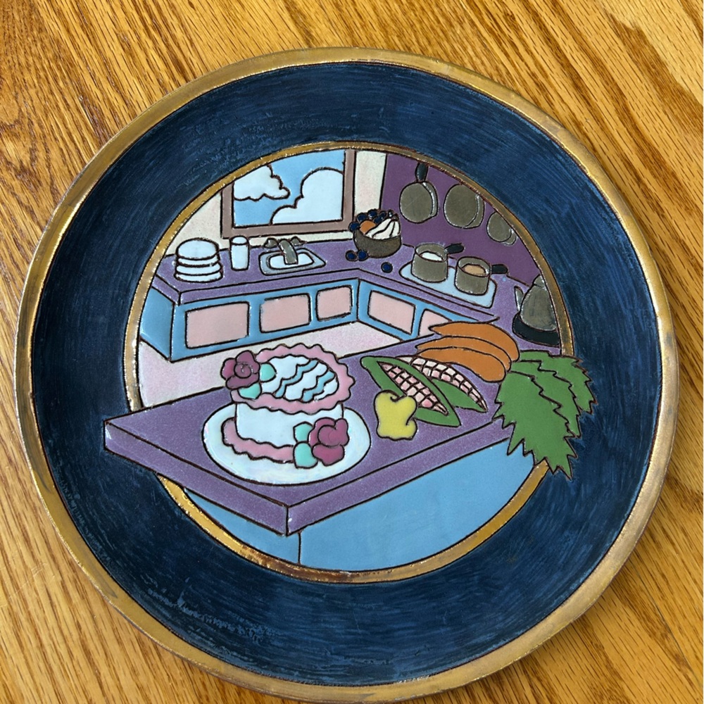 Elegant Blue and Gold Decorative Plate